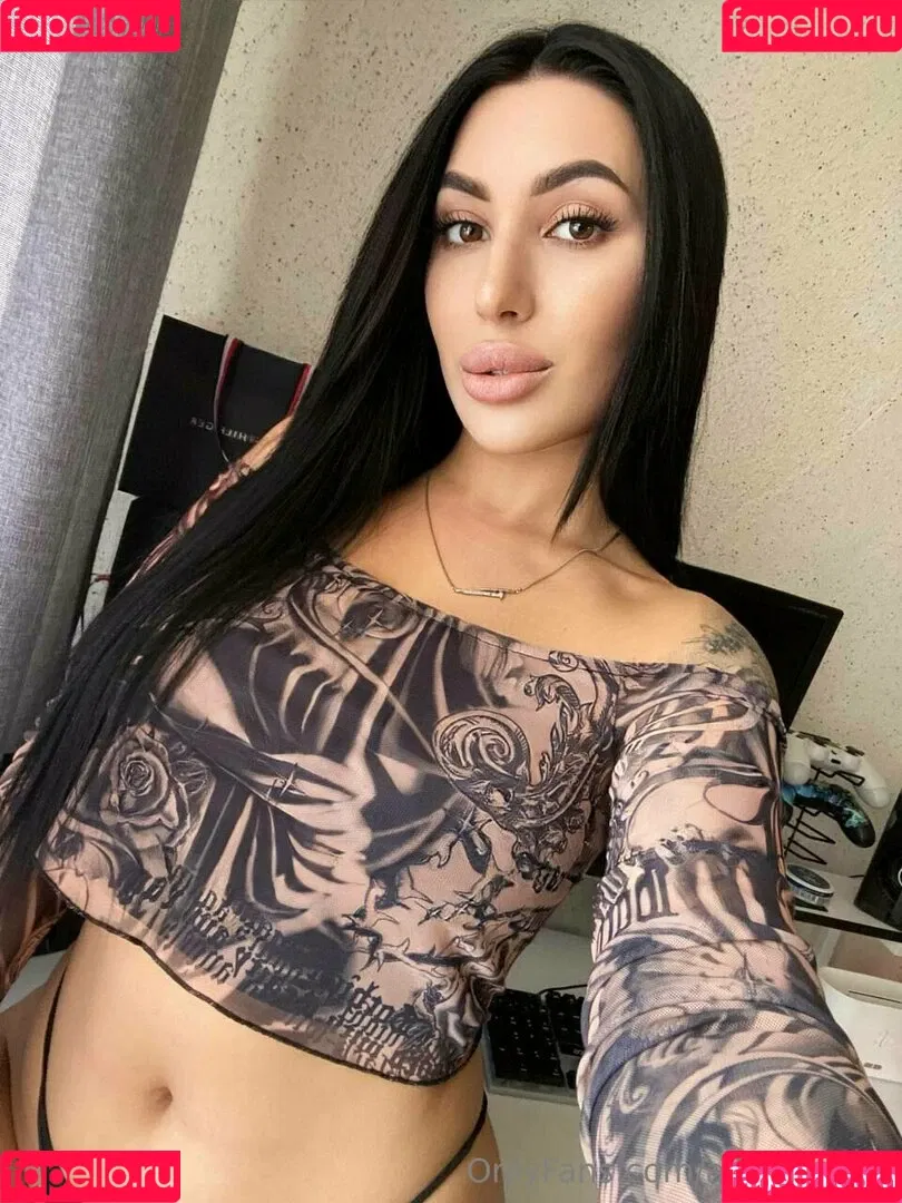 alina_greys Onlyfans Photo Gallery 