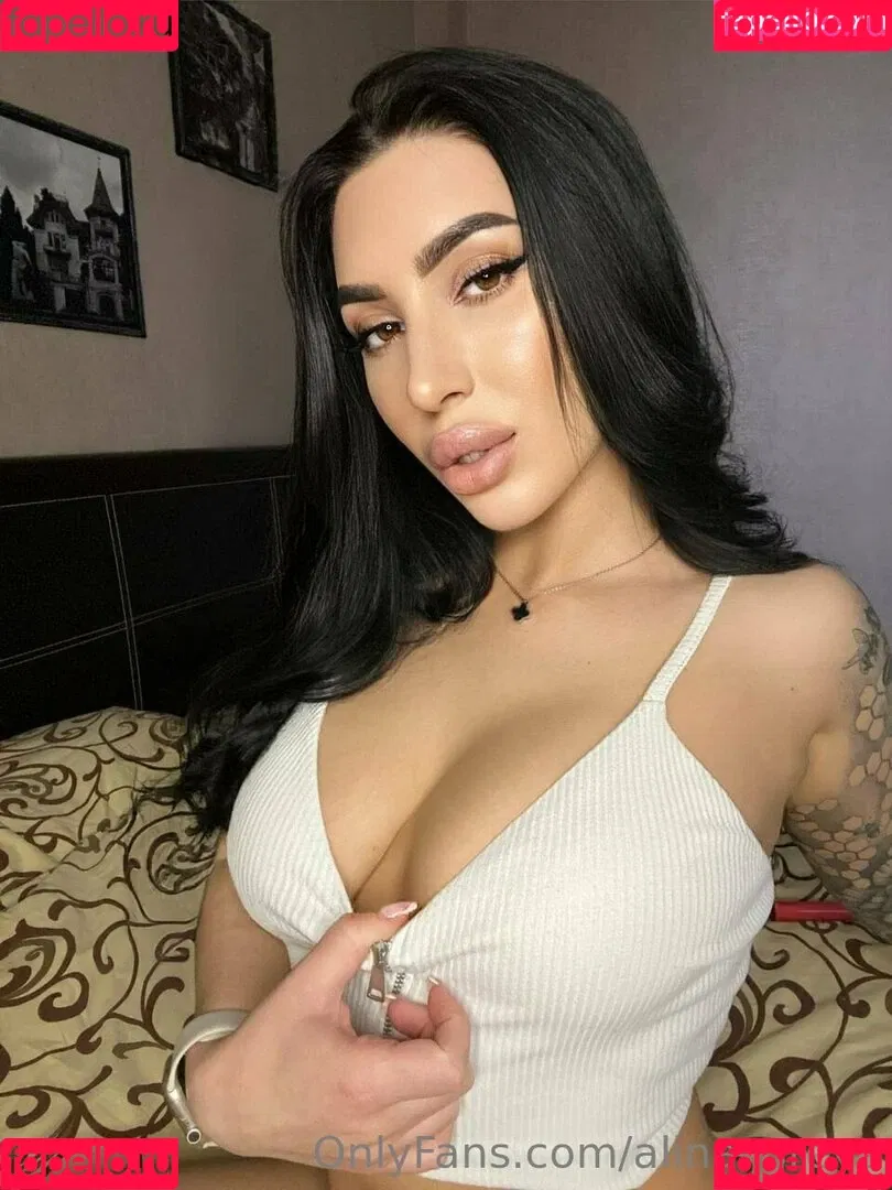 alina_greys Onlyfans Photo Gallery 