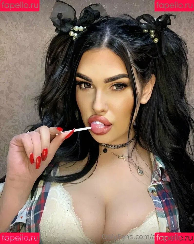 alina_greys Onlyfans Photo Gallery 