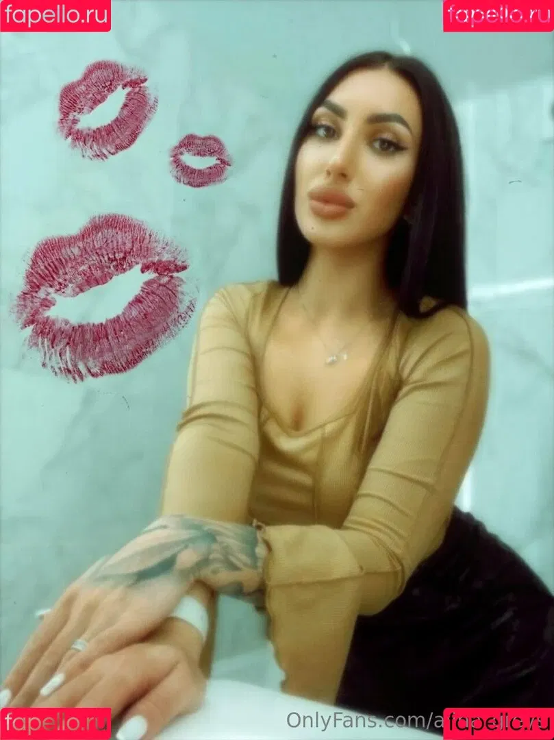 alina_greys Onlyfans Photo Gallery 