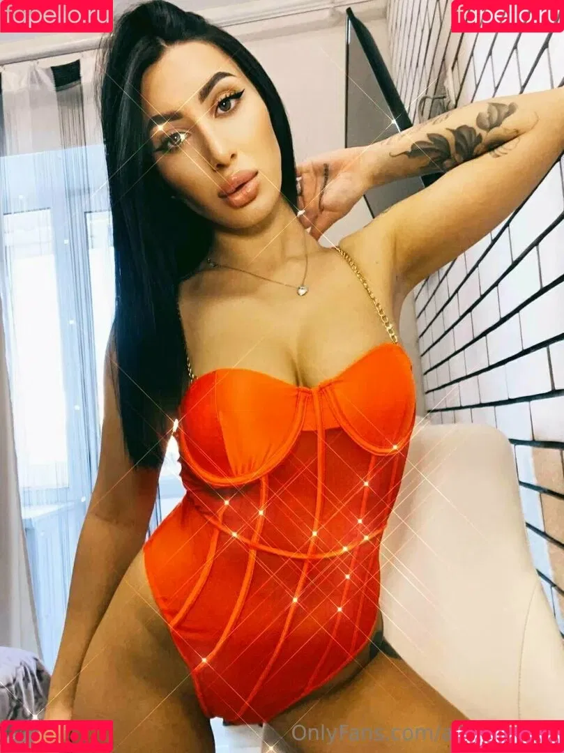 alina_greys Onlyfans Photo Gallery 