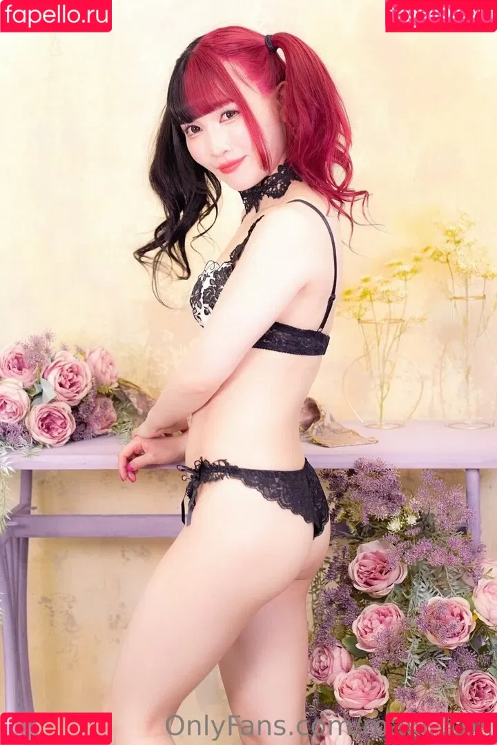 Maki Itoh Onlyfans Photo Gallery 
