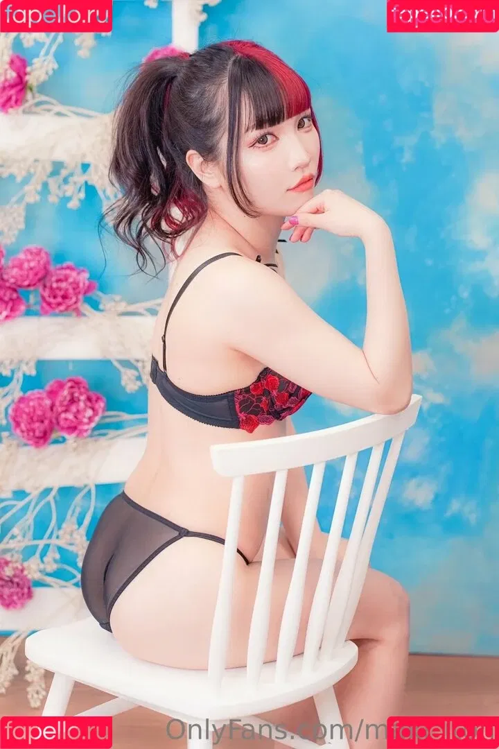 Maki Itoh Onlyfans Photo Gallery 
