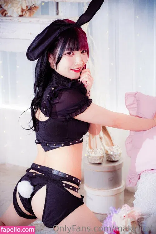 Maki Itoh Onlyfans Photo Gallery 