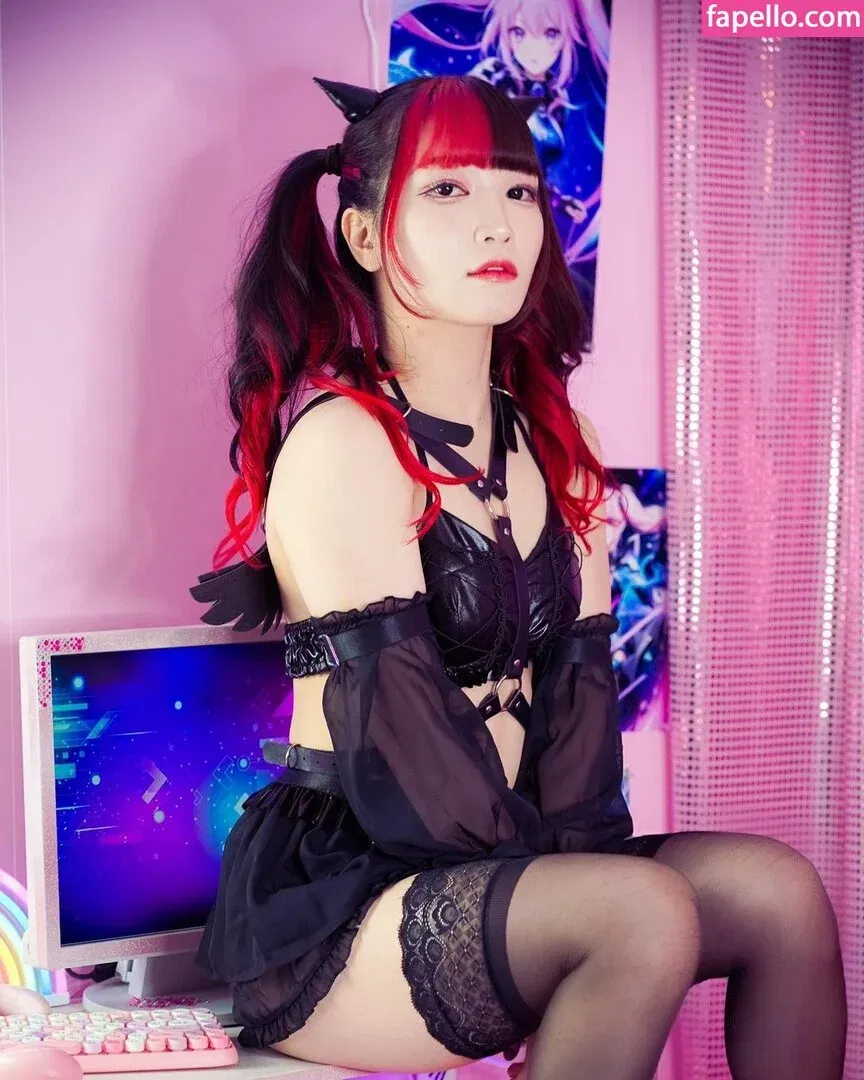 Maki Itoh Onlyfans Photo Gallery 