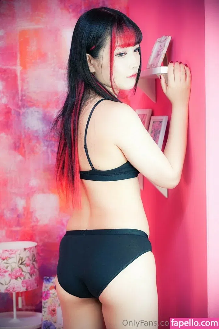 Maki Itoh Onlyfans Photo Gallery 