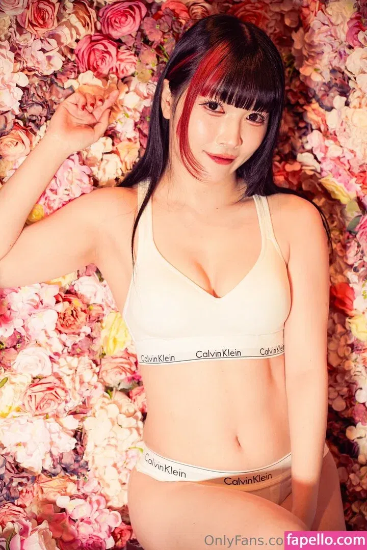 Maki Itoh Onlyfans Photo Gallery 