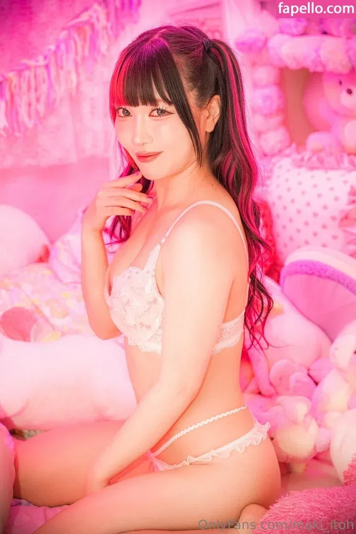Maki Itoh Onlyfans Photo Gallery 