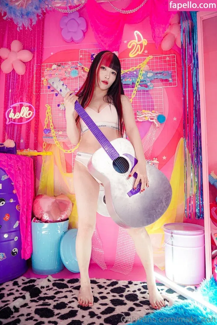 Maki Itoh Onlyfans Photo Gallery 