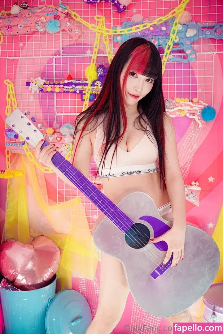 Maki Itoh Onlyfans Photo Gallery 