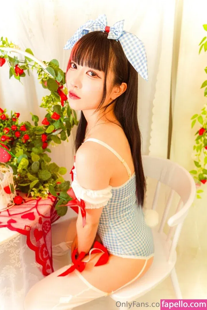 Maki Itoh Onlyfans Photo Gallery 
