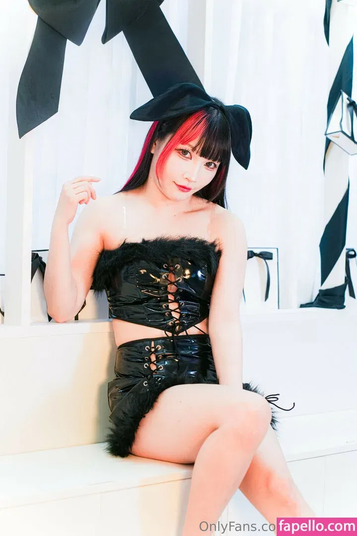 Maki Itoh Onlyfans Photo Gallery 