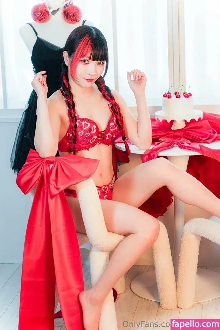 Maki Itoh Onlyfans Photo Gallery 