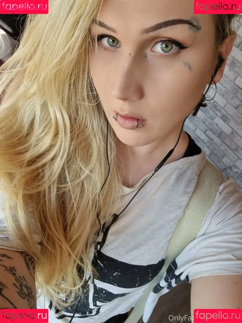 liligoth Onlyfans Photo Gallery 