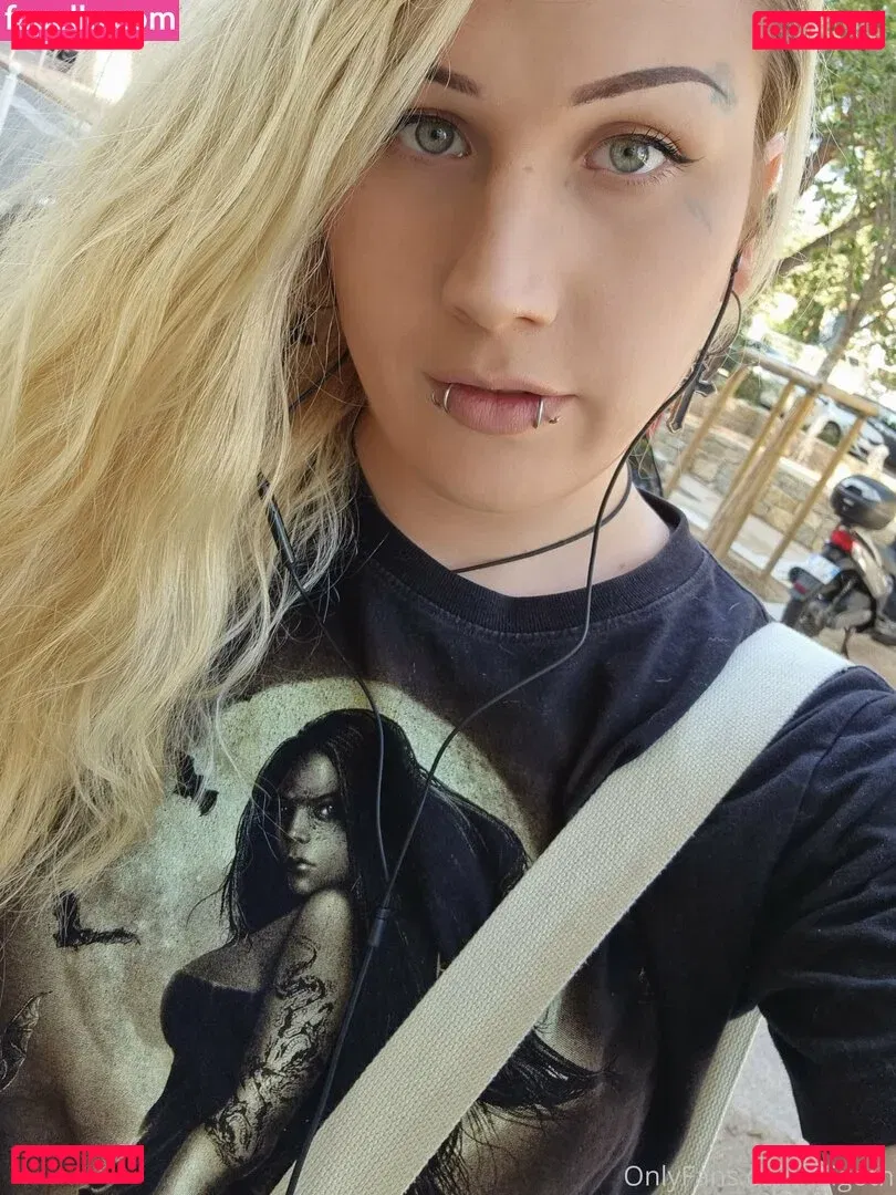 liligoth Onlyfans Photo Gallery 