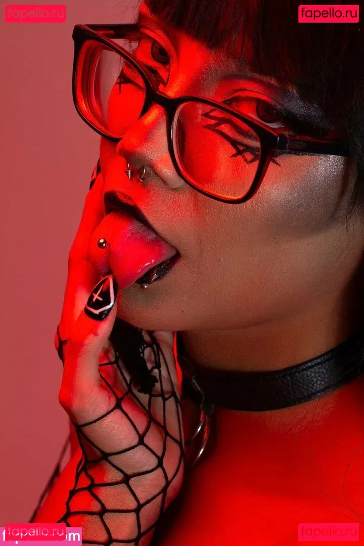 liligoth Onlyfans Photo Gallery 