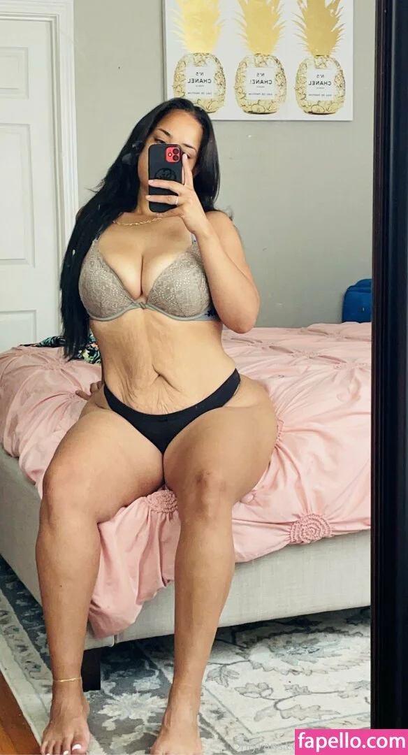 a_marie_onlyme Onlyfans Photo Gallery 