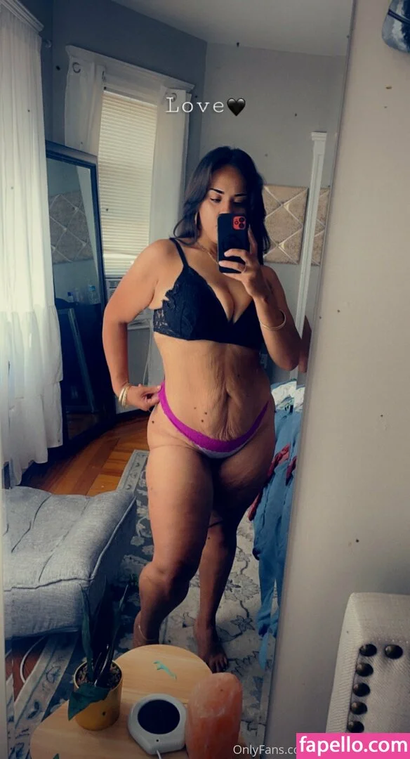 a_marie_onlyme Onlyfans Photo Gallery 