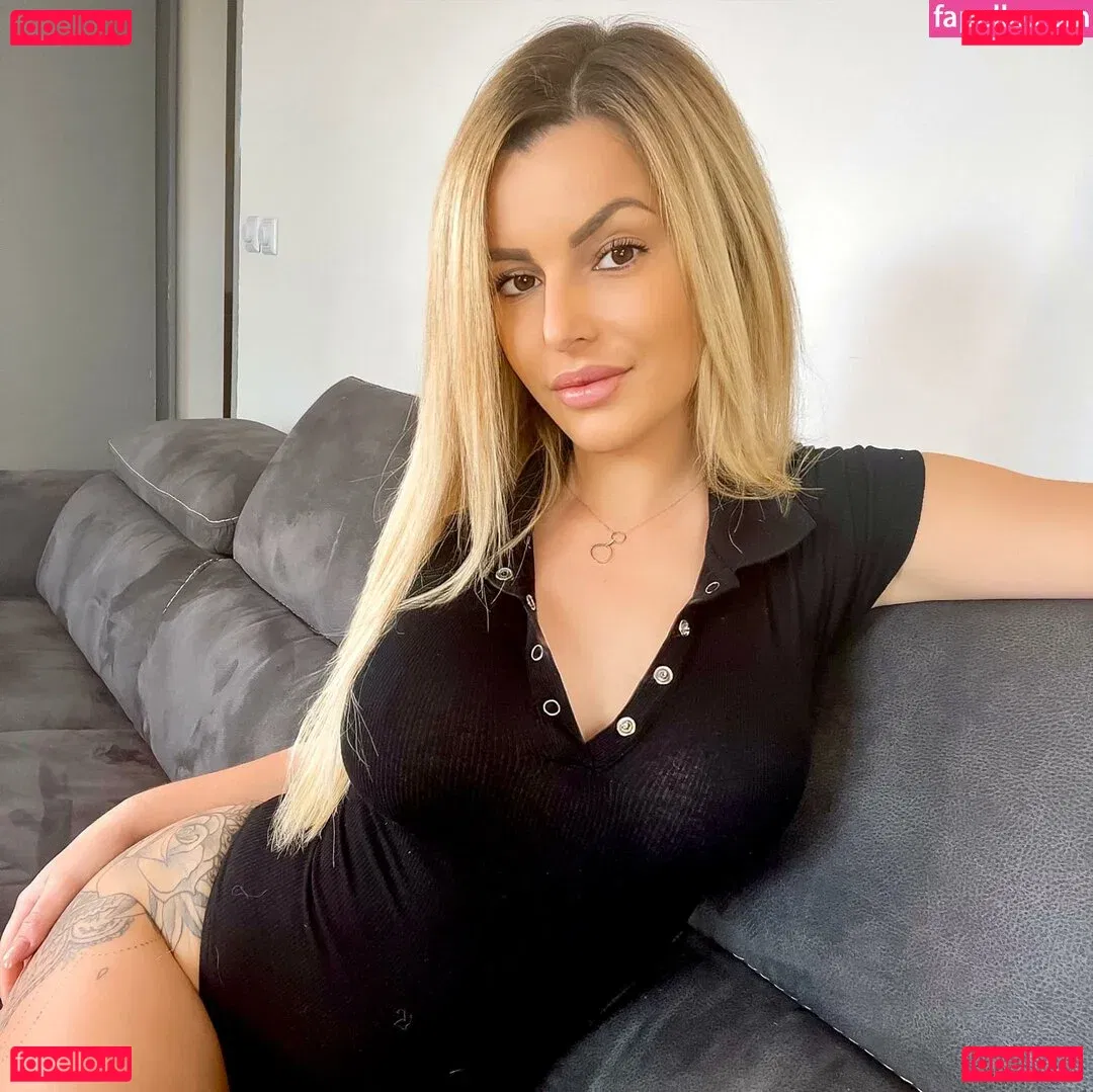 Paloma Modèle Onlyfans Photo Gallery 