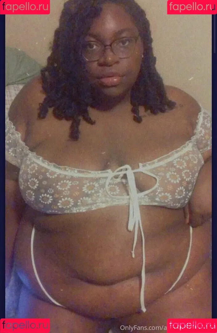 animetiddiezluver Onlyfans Photo Gallery 