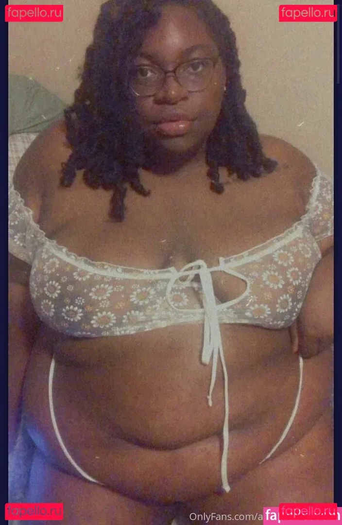 animetiddiezluver Onlyfans Photo Gallery 