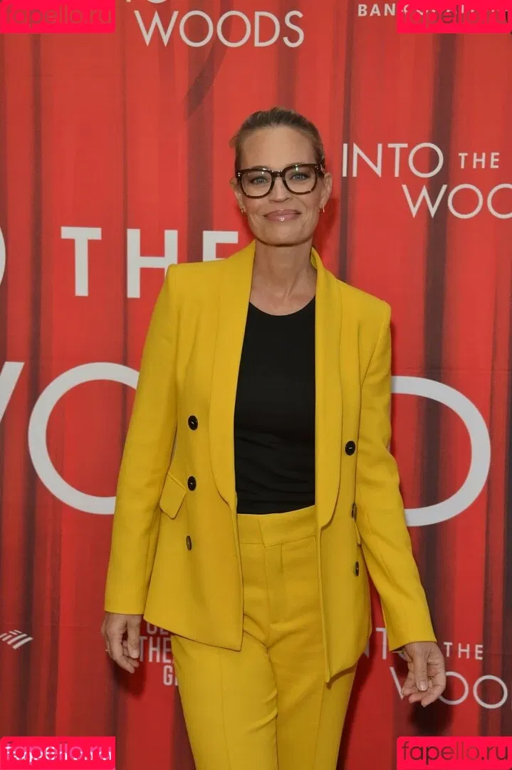 Jeri Ryan Onlyfans Photo Gallery 