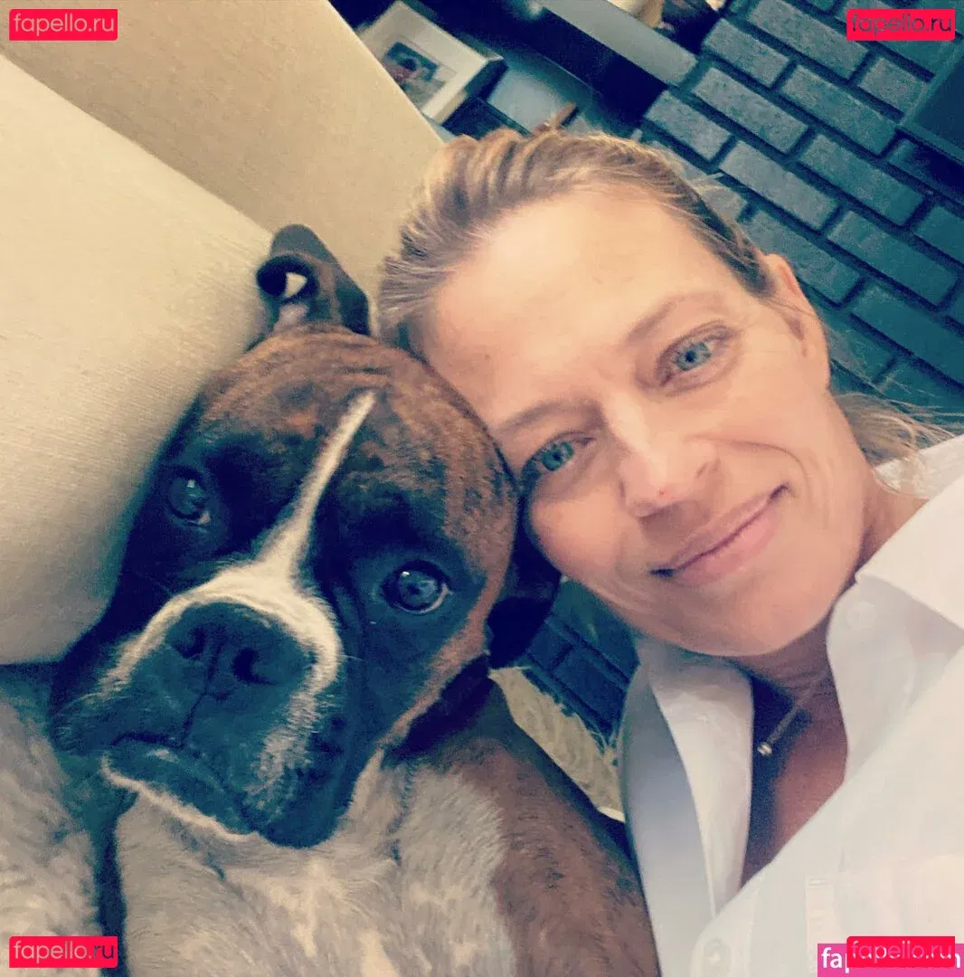 Jeri Ryan Onlyfans Photo Gallery 