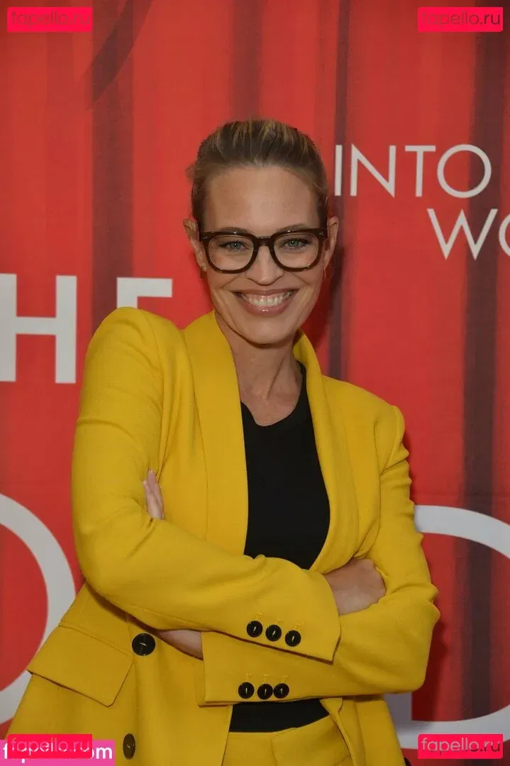 Jeri Ryan Onlyfans Photo Gallery 