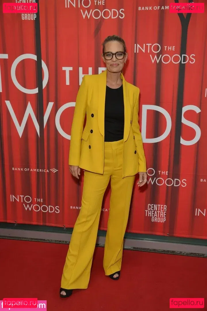 Jeri Ryan Onlyfans Photo Gallery 