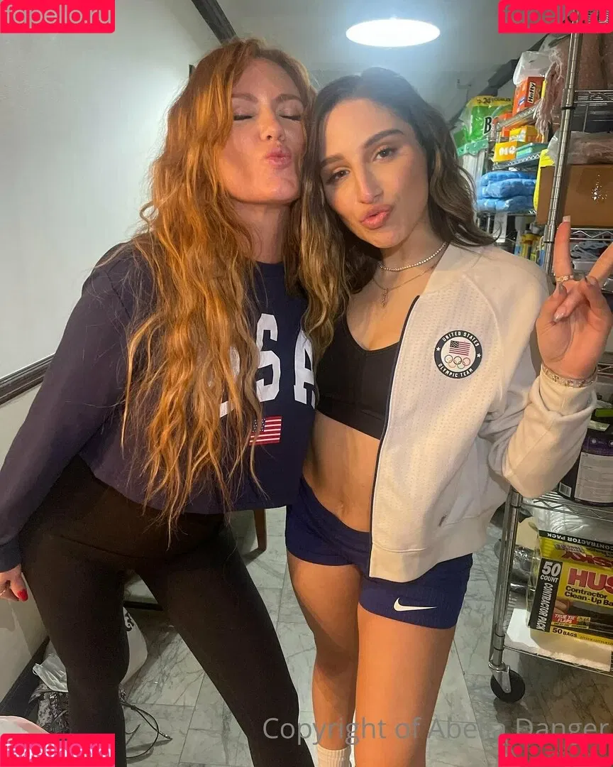 abelladanger Onlyfans Photo Gallery 