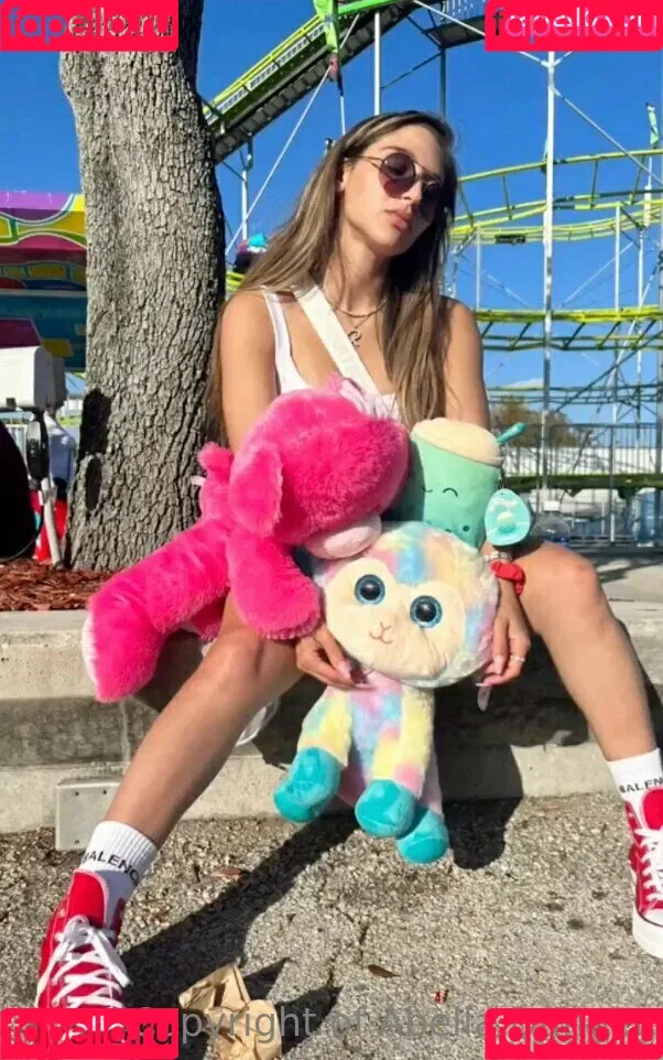 abelladanger Onlyfans Photo Gallery 