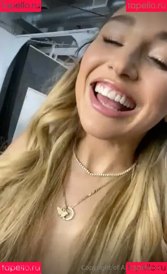 abelladanger Onlyfans Photo Gallery 