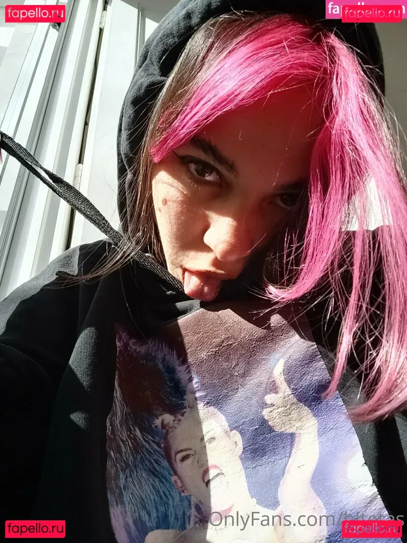 hitetas Onlyfans Photo Gallery 