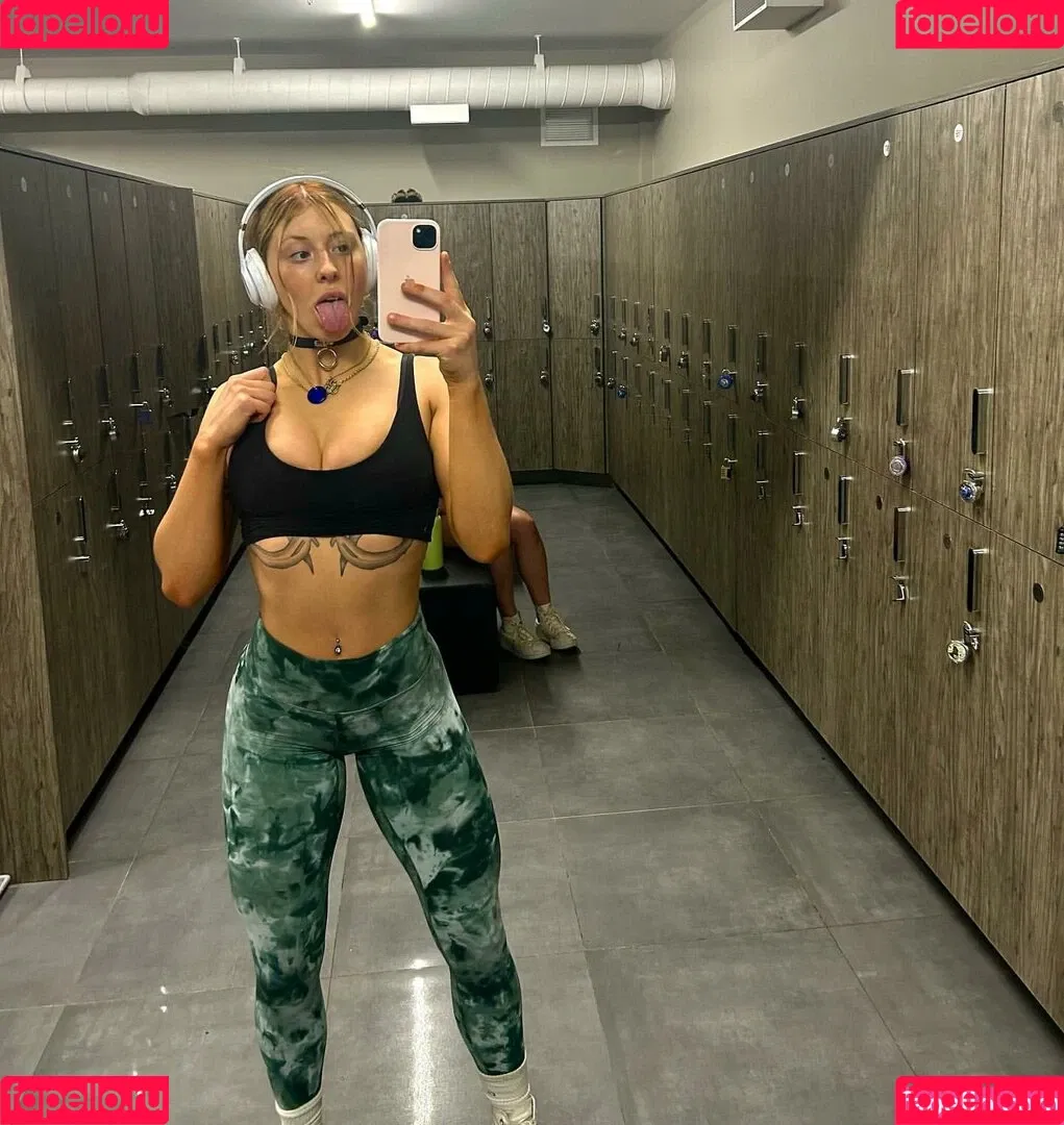 lolcaughtureye Onlyfans Photo Gallery 