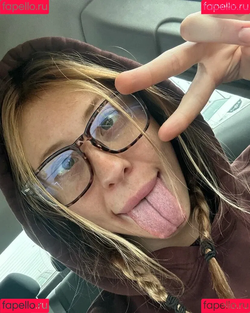 lolcaughtureye Onlyfans Photo Gallery 