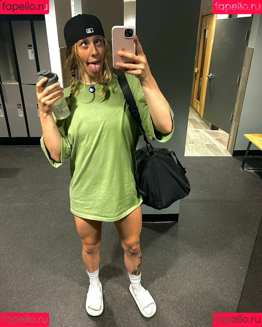 lolcaughtureye Onlyfans Photo Gallery 