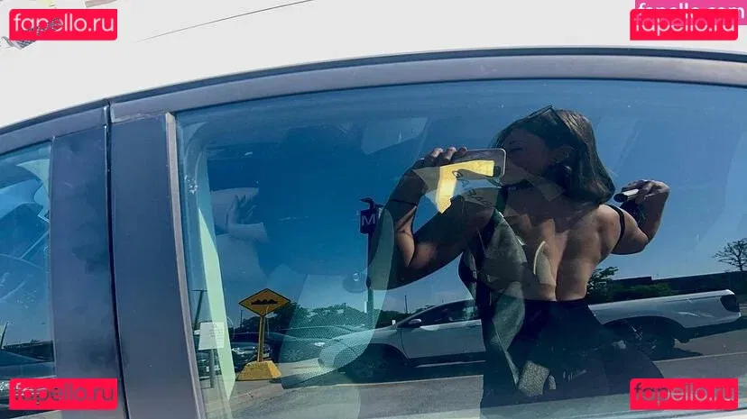 lolcaughtureye Onlyfans Photo Gallery 