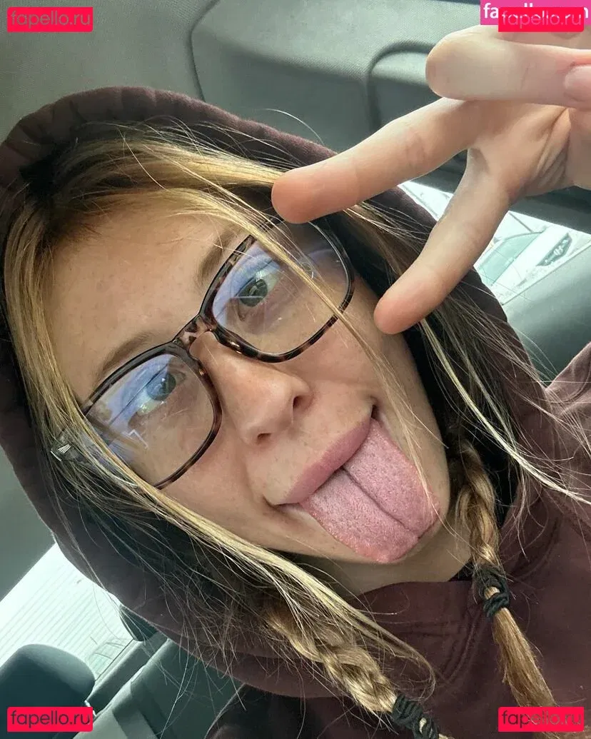 lolcaughtureye Onlyfans Photo Gallery 