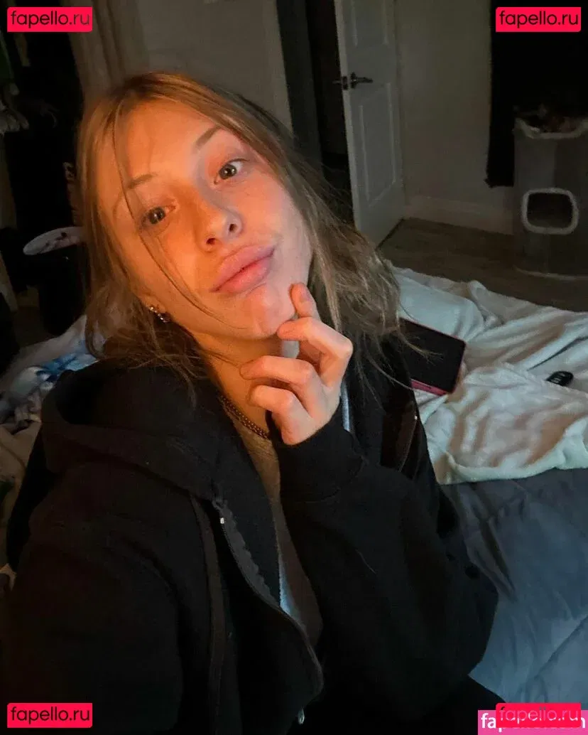 lolcaughtureye Onlyfans Photo Gallery 