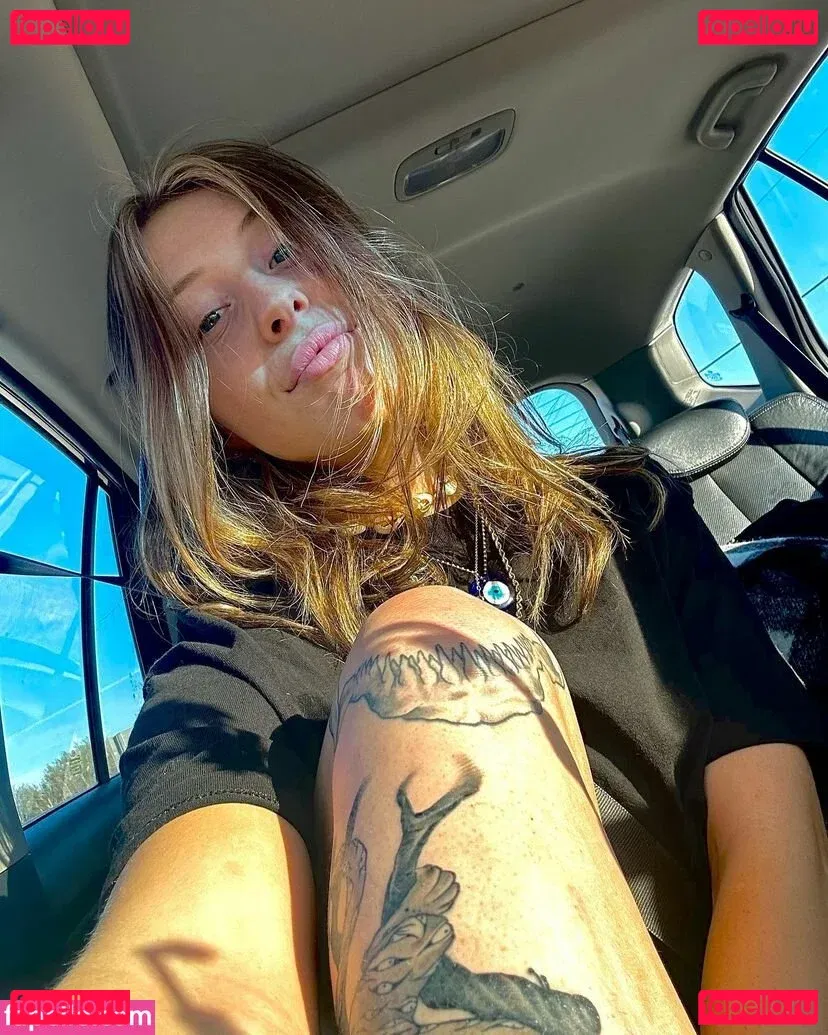 lolcaughtureye Onlyfans Photo Gallery 