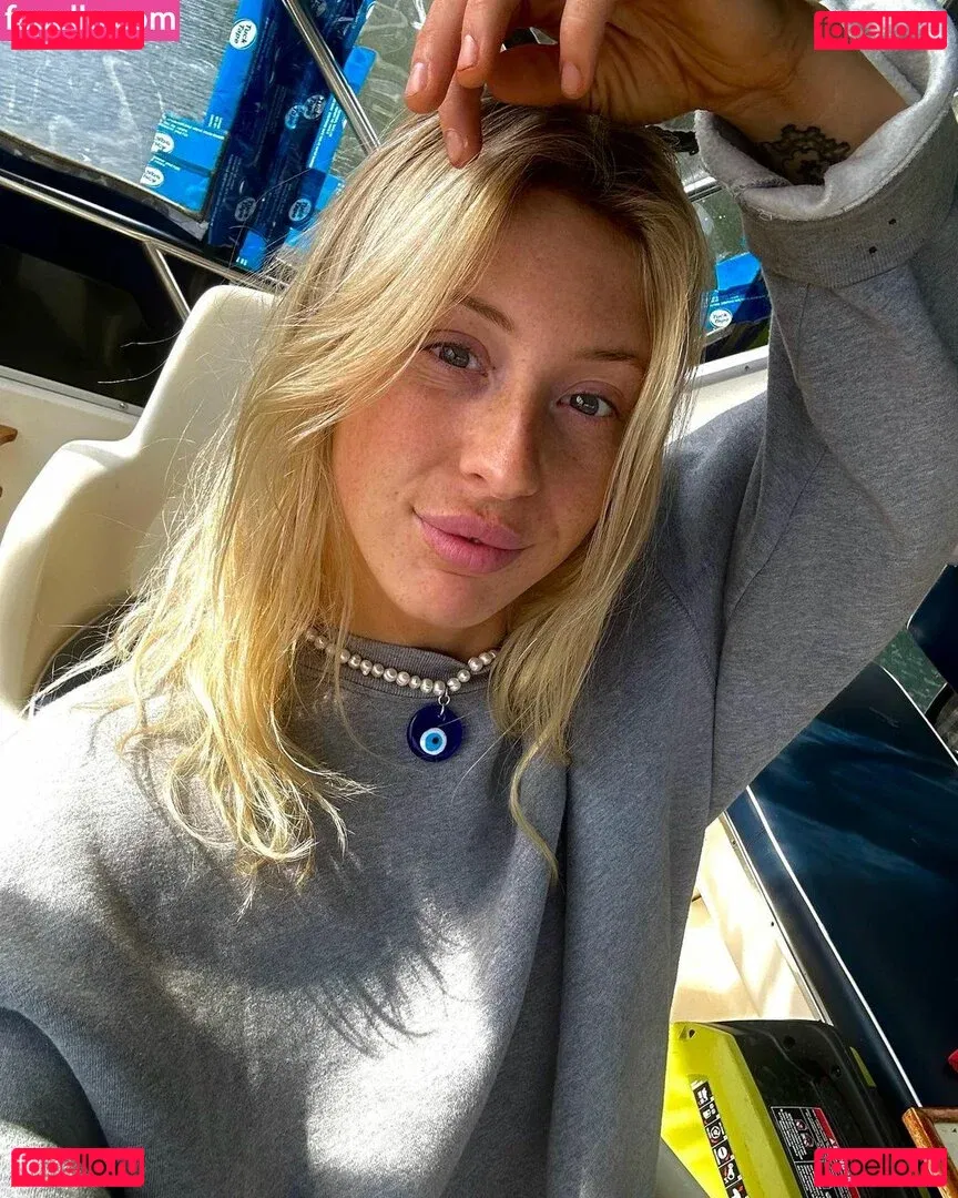 lolcaughtureye Onlyfans Photo Gallery 