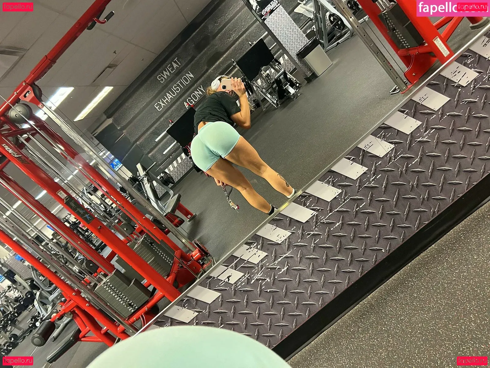 lolcaughtureye Onlyfans Photo Gallery 