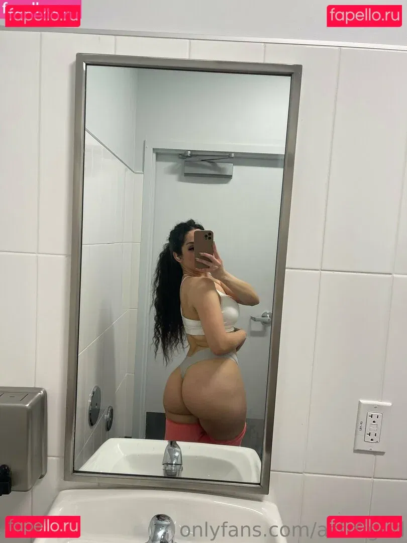 Eswefany Onlyfans Photo Gallery 