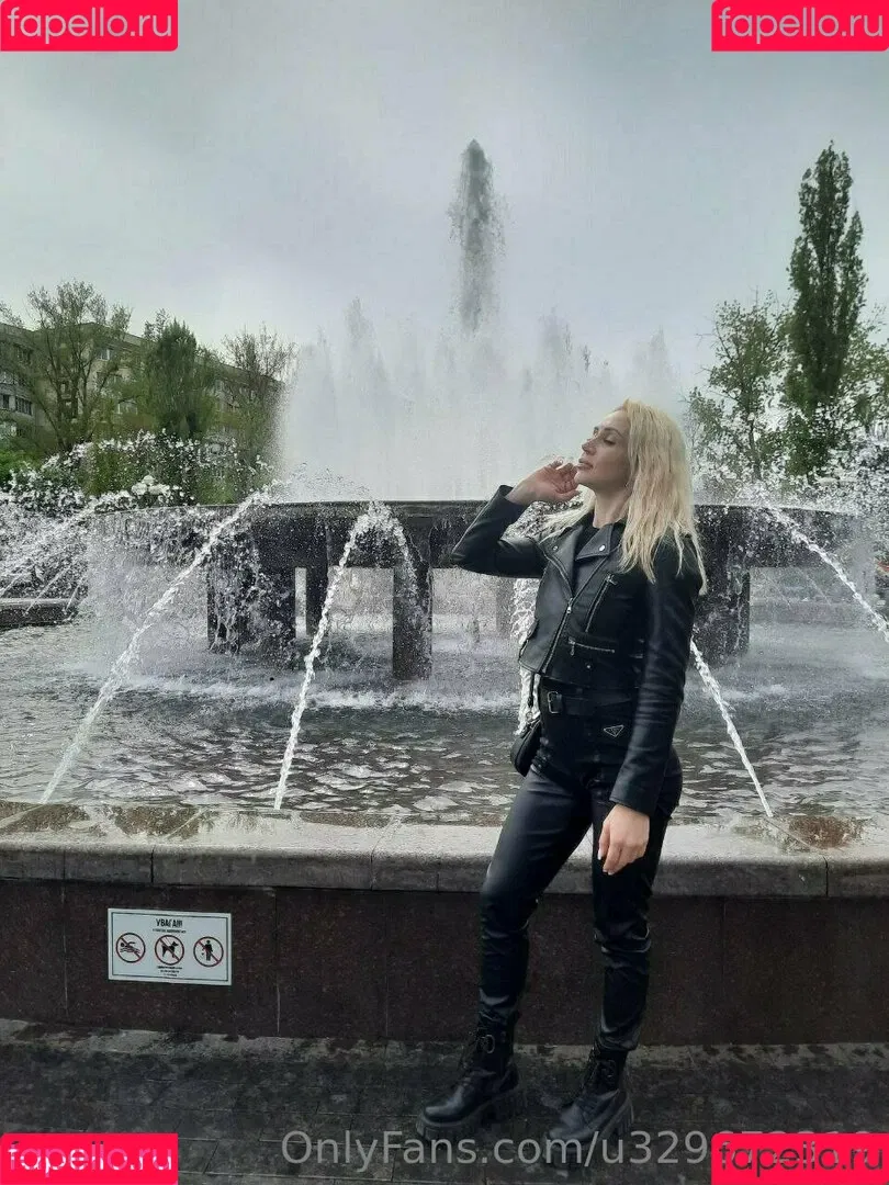 countryblond Onlyfans Photo Gallery 
