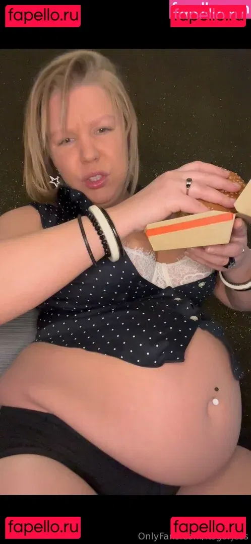 itsgorjess Onlyfans Photo Gallery 