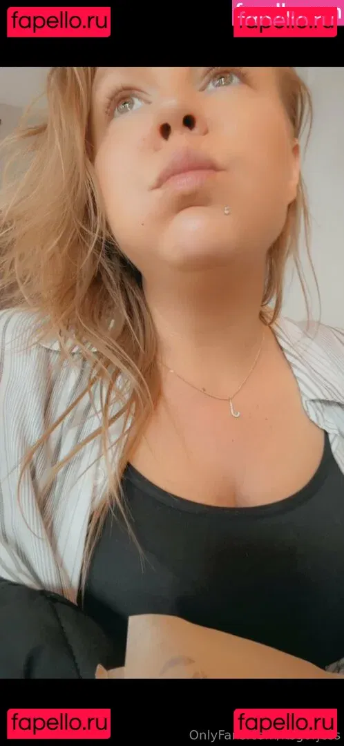 itsgorjess Onlyfans Photo Gallery 