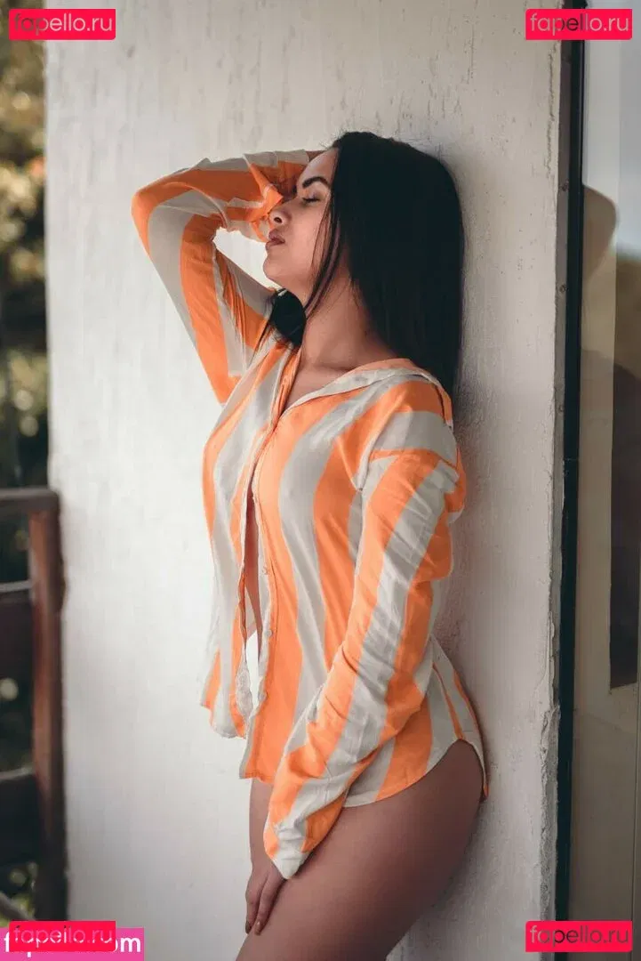 Daphine Quintanilha Onlyfans Photo Gallery 