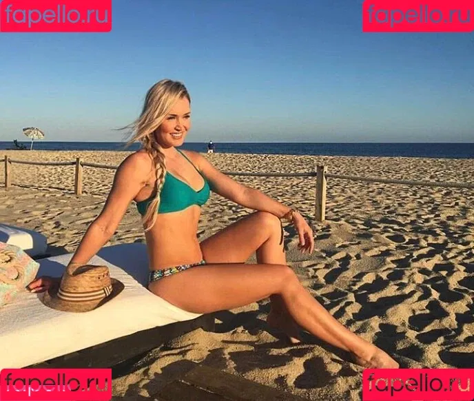 Blair O'Neal Onlyfans Photo Gallery 