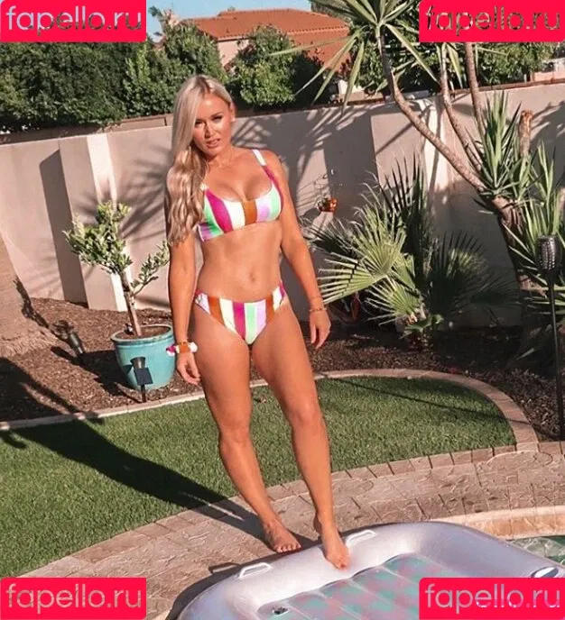 Blair O'Neal Onlyfans Photo Gallery 