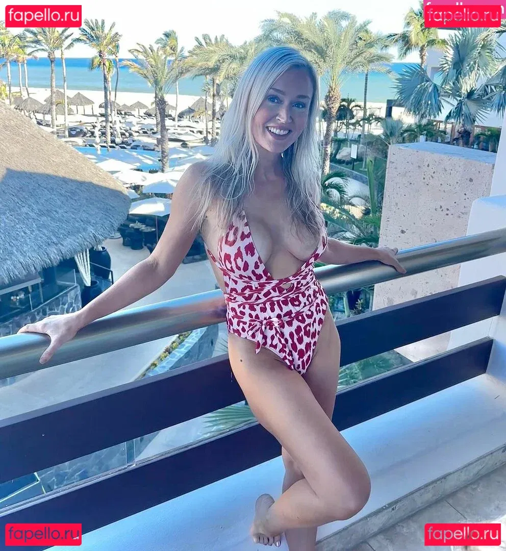 Blair O'Neal Onlyfans Photo Gallery 